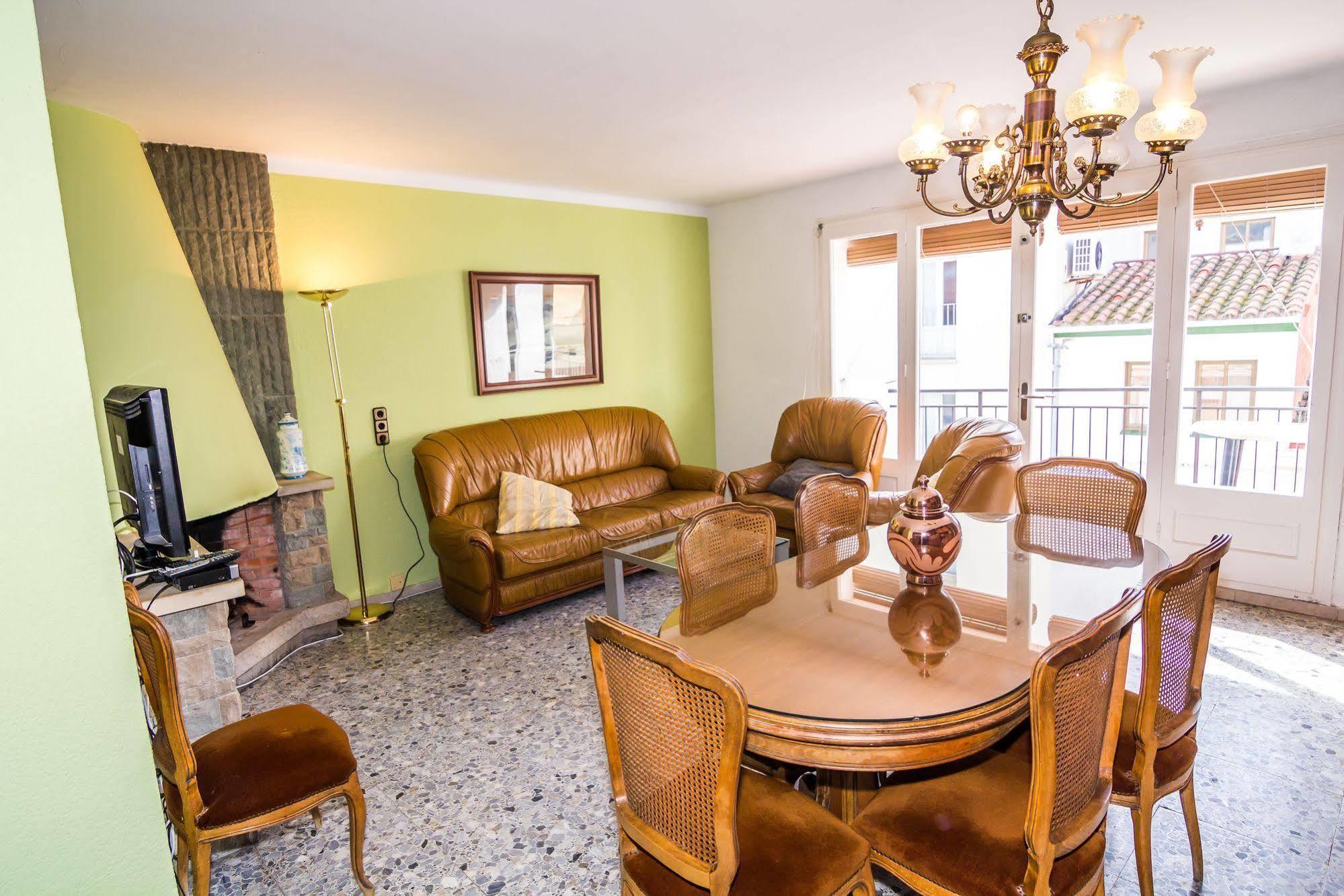 Agi Joan Badosa Apartment Roses Ngoại thất bức ảnh
