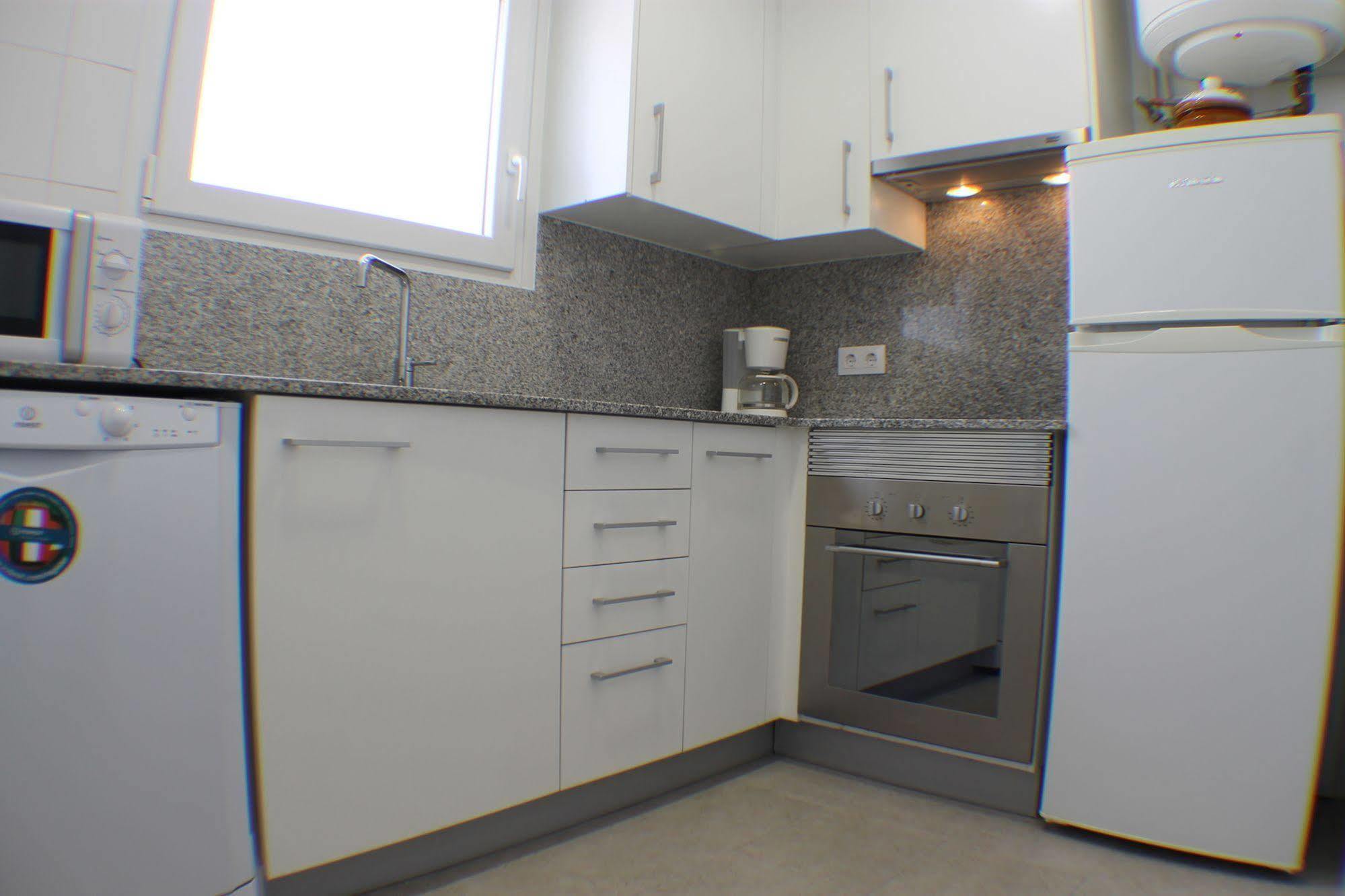 Agi Joan Badosa Apartment Roses Ngoại thất bức ảnh