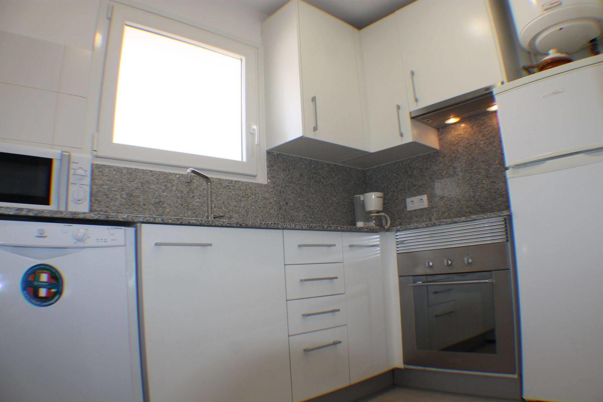 Agi Joan Badosa Apartment Roses Ngoại thất bức ảnh